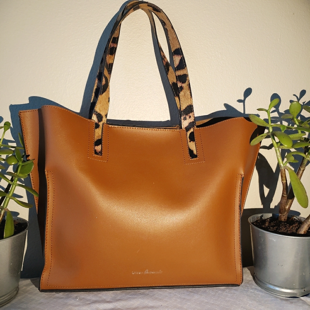 Urban Originals Leather Hand Bag